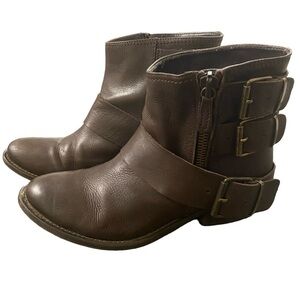 Brown’s B2 Short-Heeled Leather Buckled Moto Boots